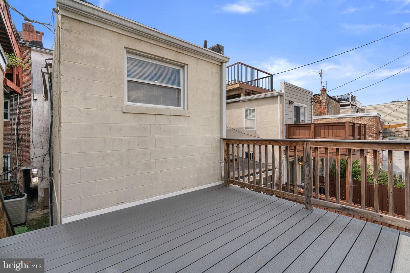 1253 William St Property Photo 39