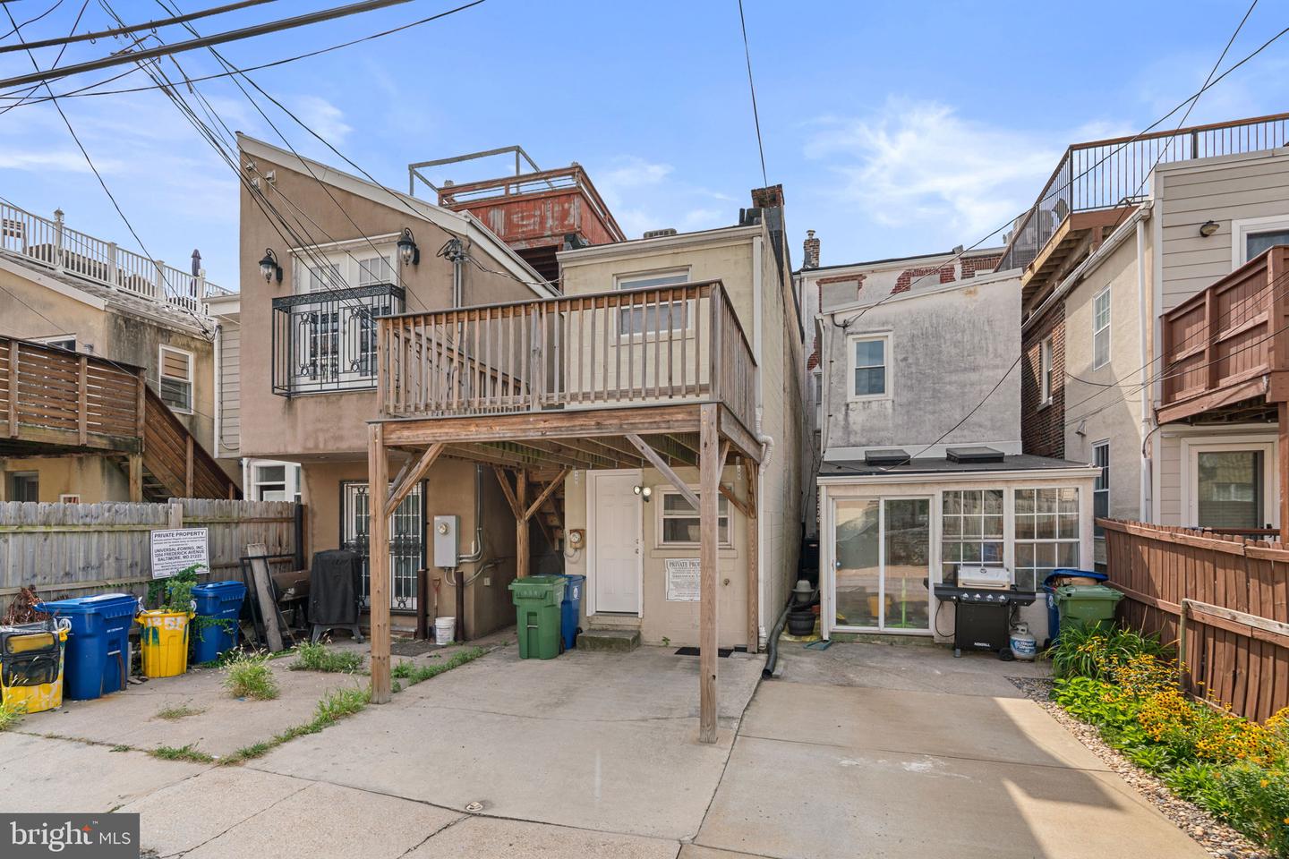 1253 William St Property Photo 43