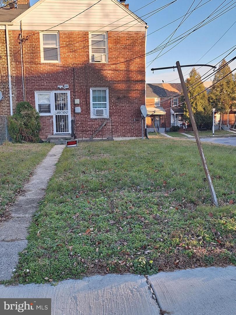 5600 Midwood Ave Property Photo 2
