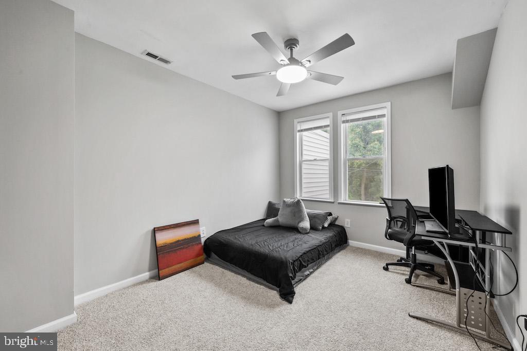 3326 Burleith Ave Property Photo 21