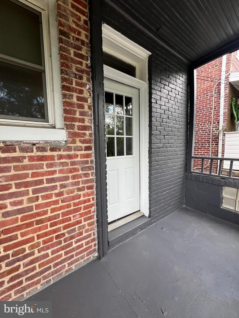 1329 Homestead St Property Photo 11