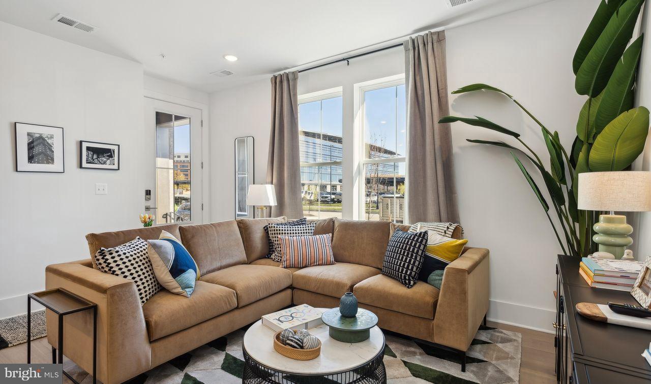102a Locke St #lot 1016 Property Photo 10