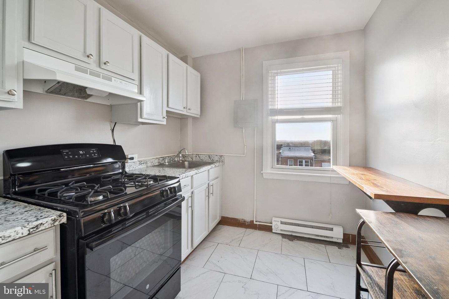 5961 Benton Heights Ave #2 Property Photo 2