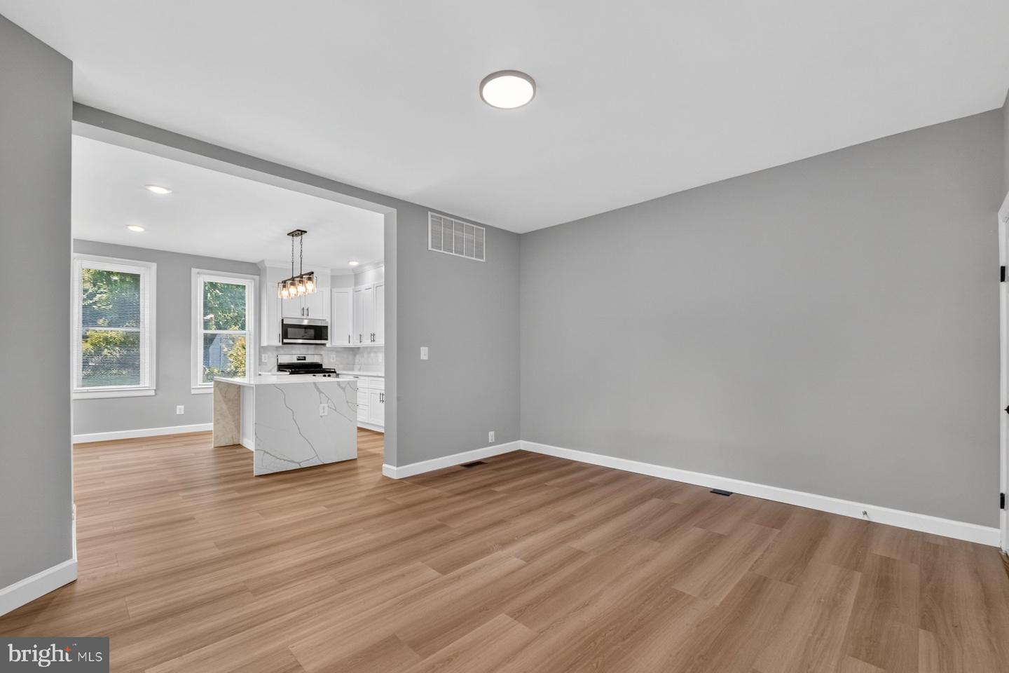 4502 Weitzel Ave Property Photo 6