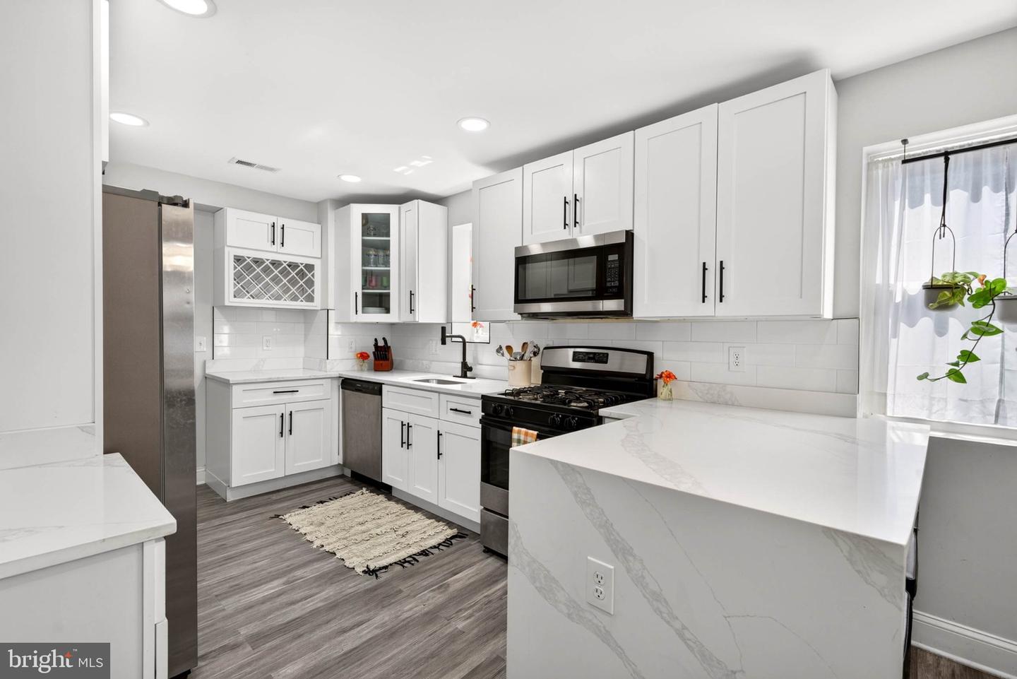 3806 Biddison Ln Property Photo 18