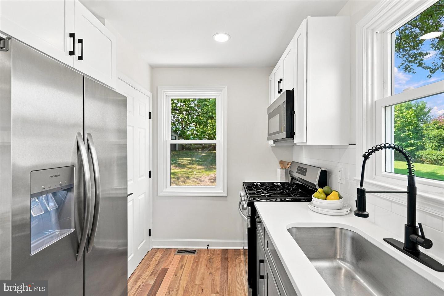 2519 Glencoe Rd Property Photo 15