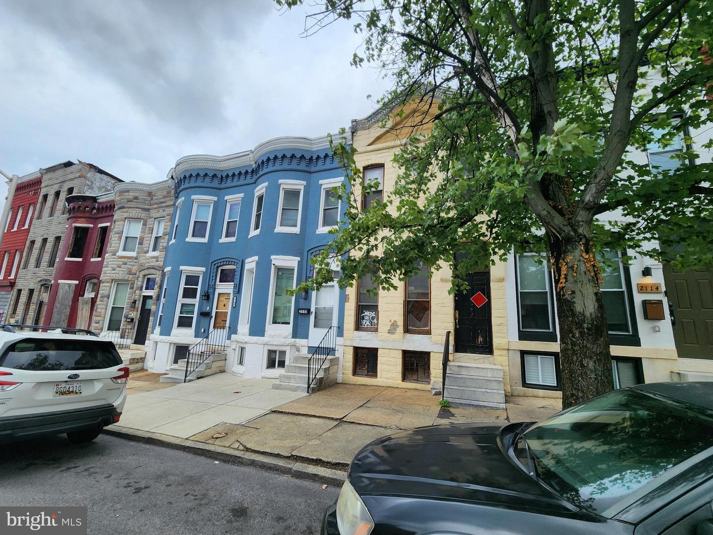 2112 N Fulton Ave Property Photo 3