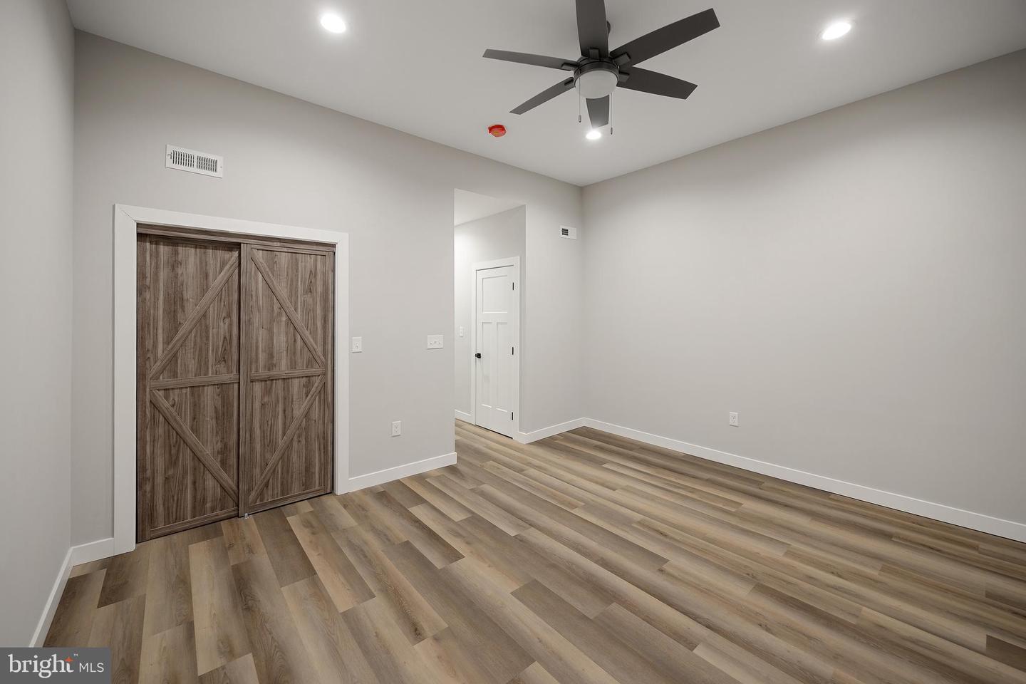 2037 Mcculloh St #2 Property Photo 9