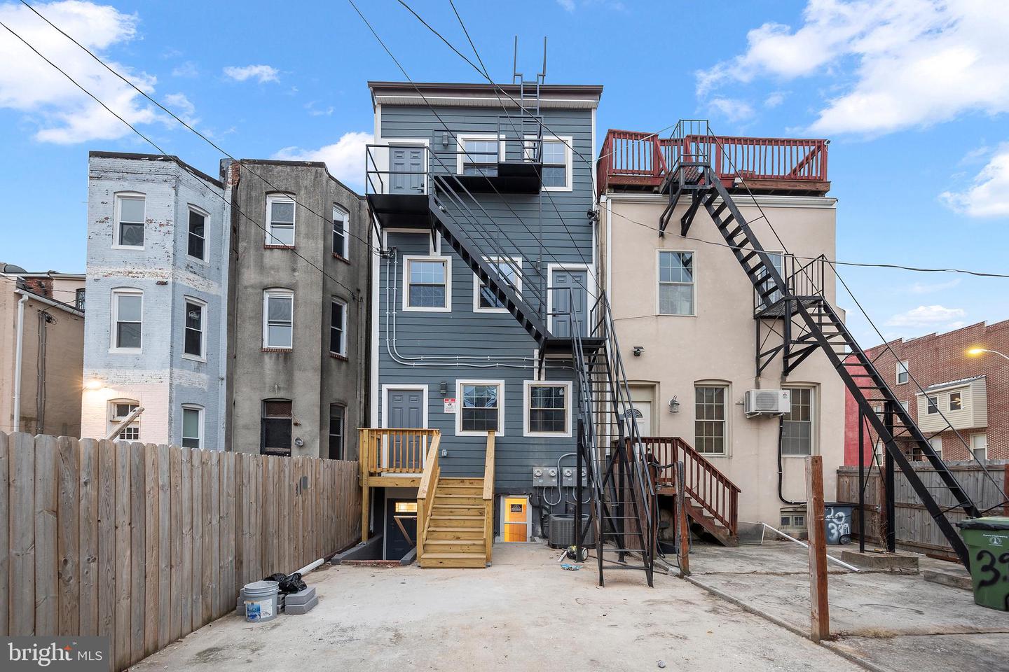 2037 Mcculloh St #2 Property Photo 17