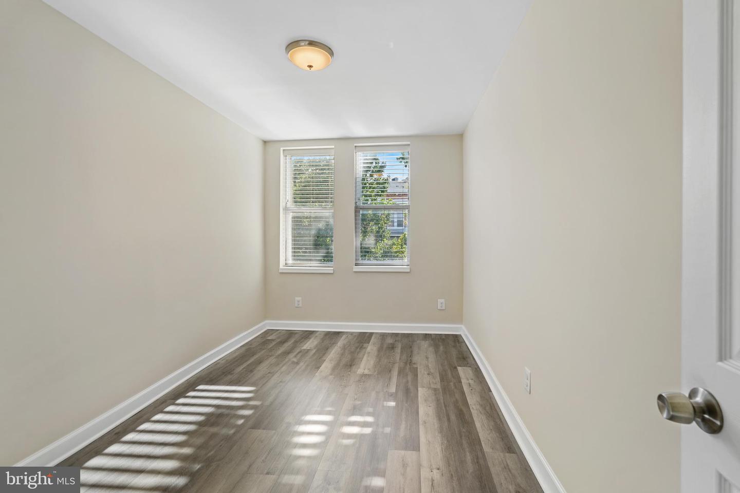 2509 Linden Ave #2 Property Photo 11