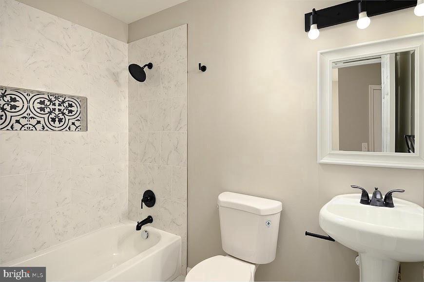 3909 Fleetwood Ave Property Photo 19