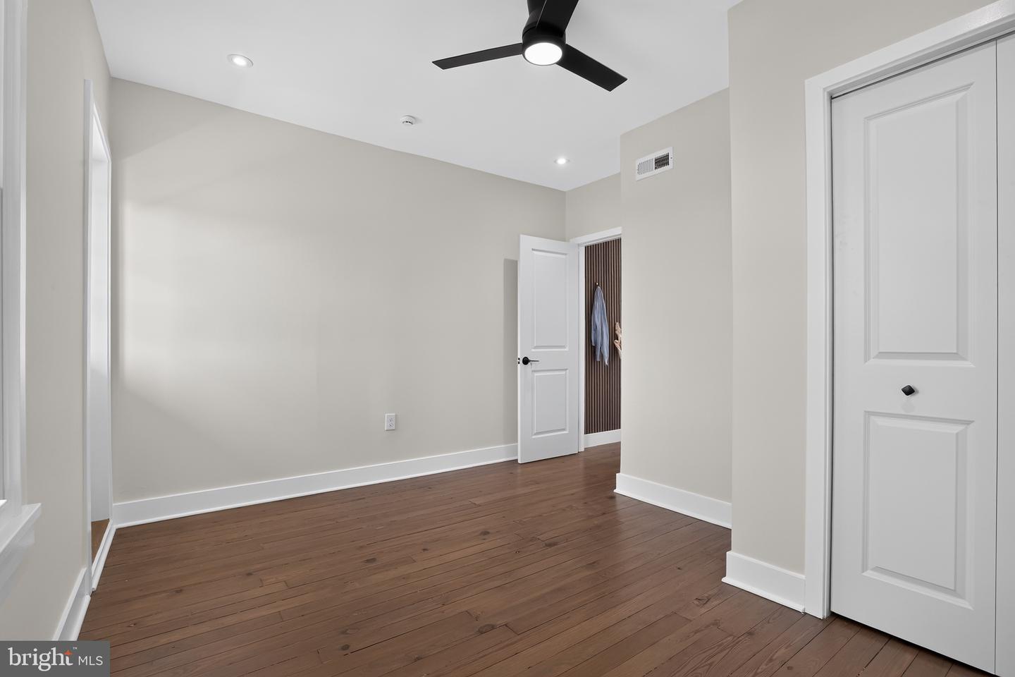 3815 Foster Ave Property Photo 29