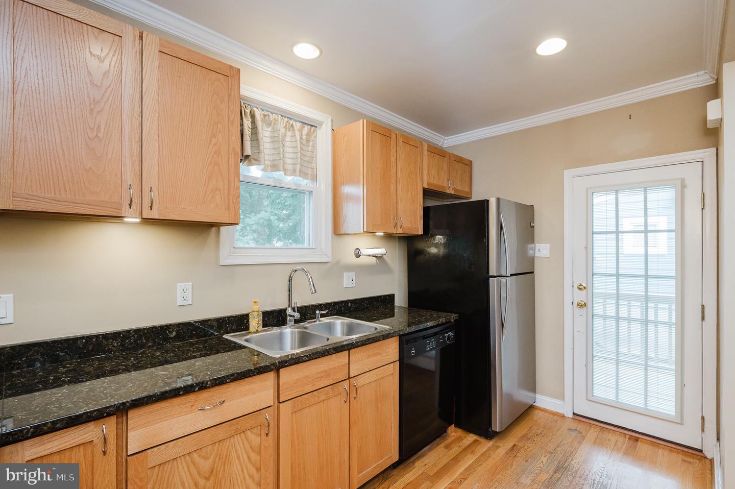 2713 Christopher Ave Property Photo 13
