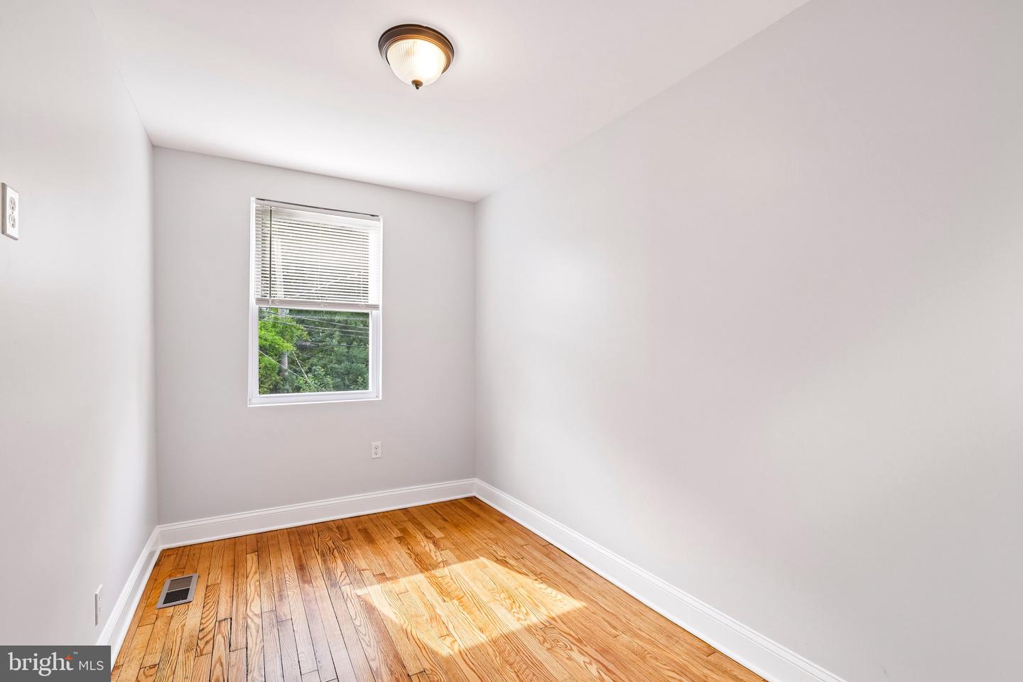 5200 Ready Ave Property Photo 12