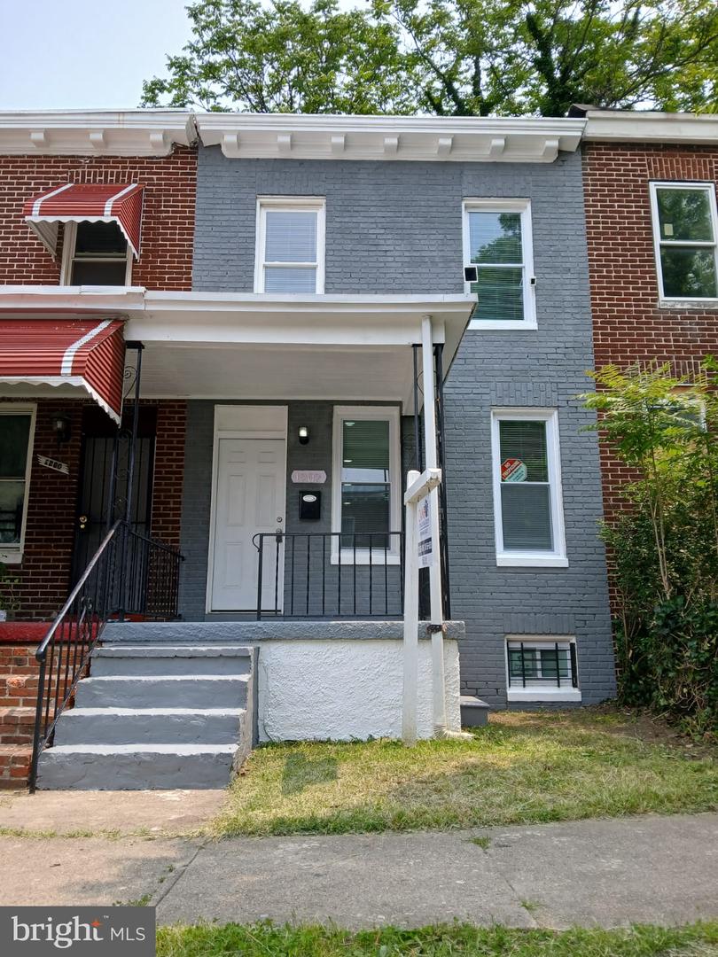 1202 Darley Ave Property Photo 2