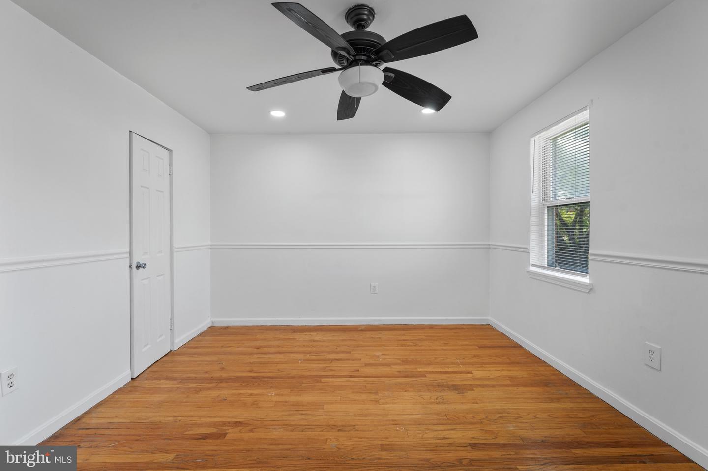 4022 Ardley Ave Property Photo 12