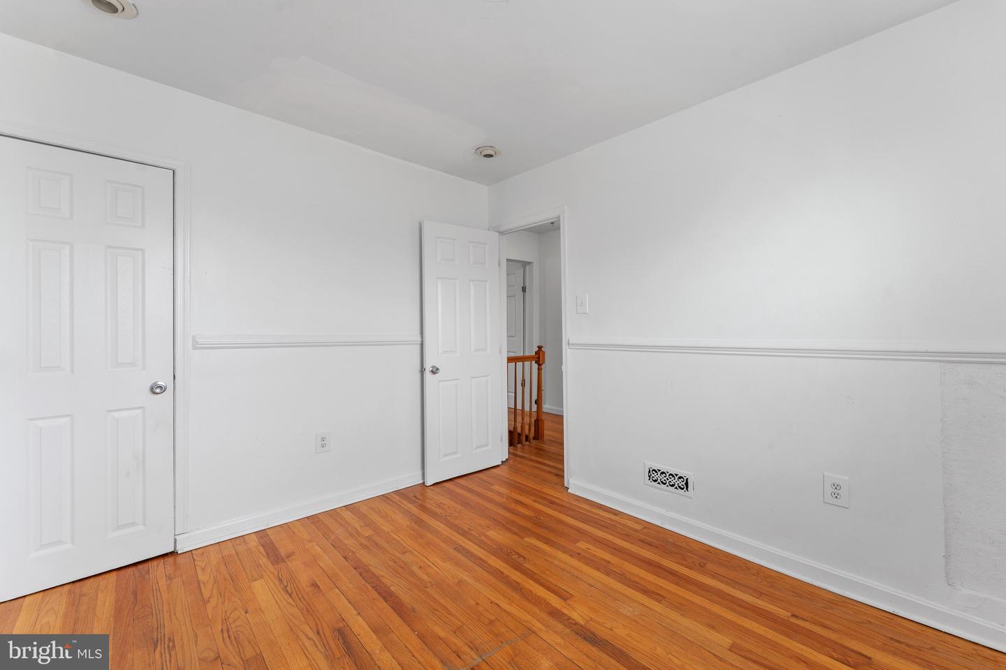 4022 Ardley Ave Property Photo 15