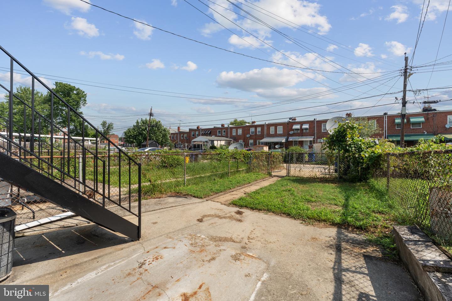 4022 Ardley Ave Property Photo 25