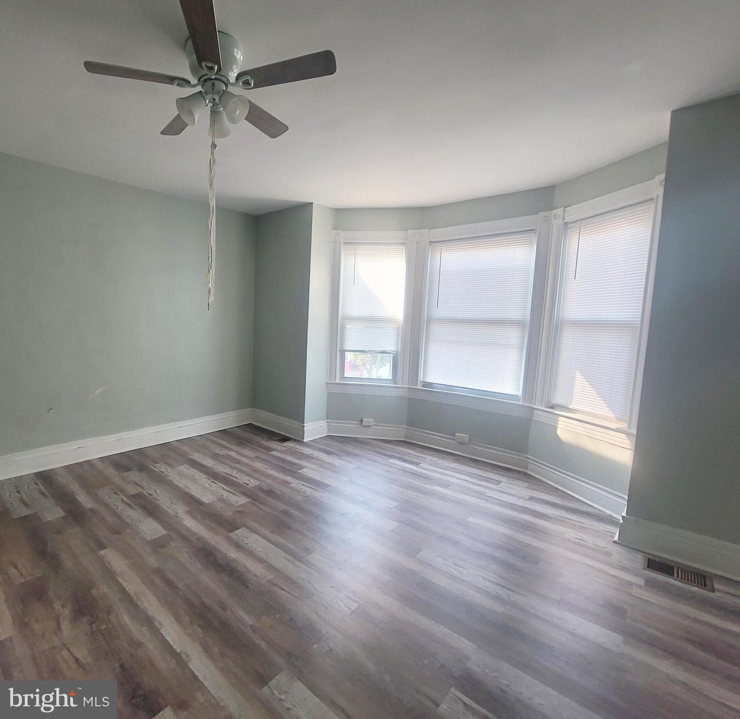 2519 Edmondson Ave Property Photo 9