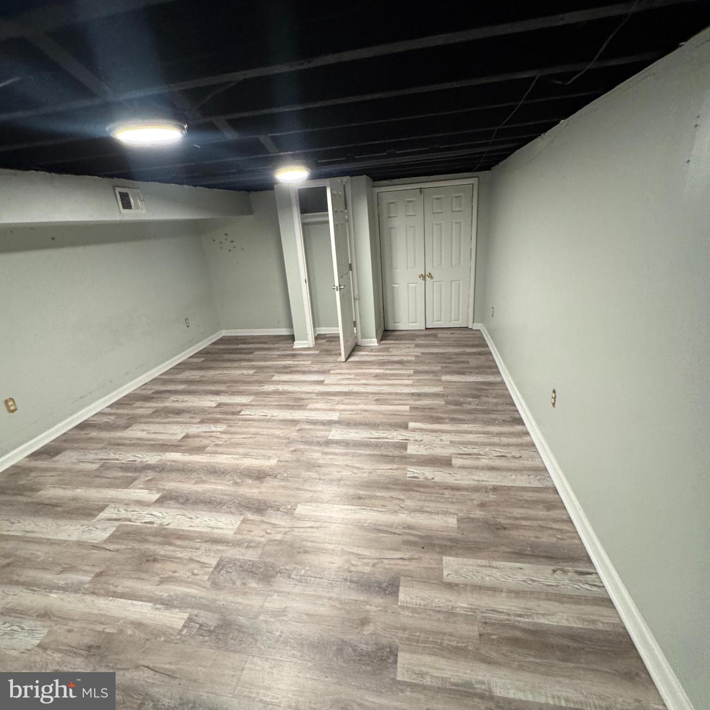 2519 Edmondson Ave Property Photo 16