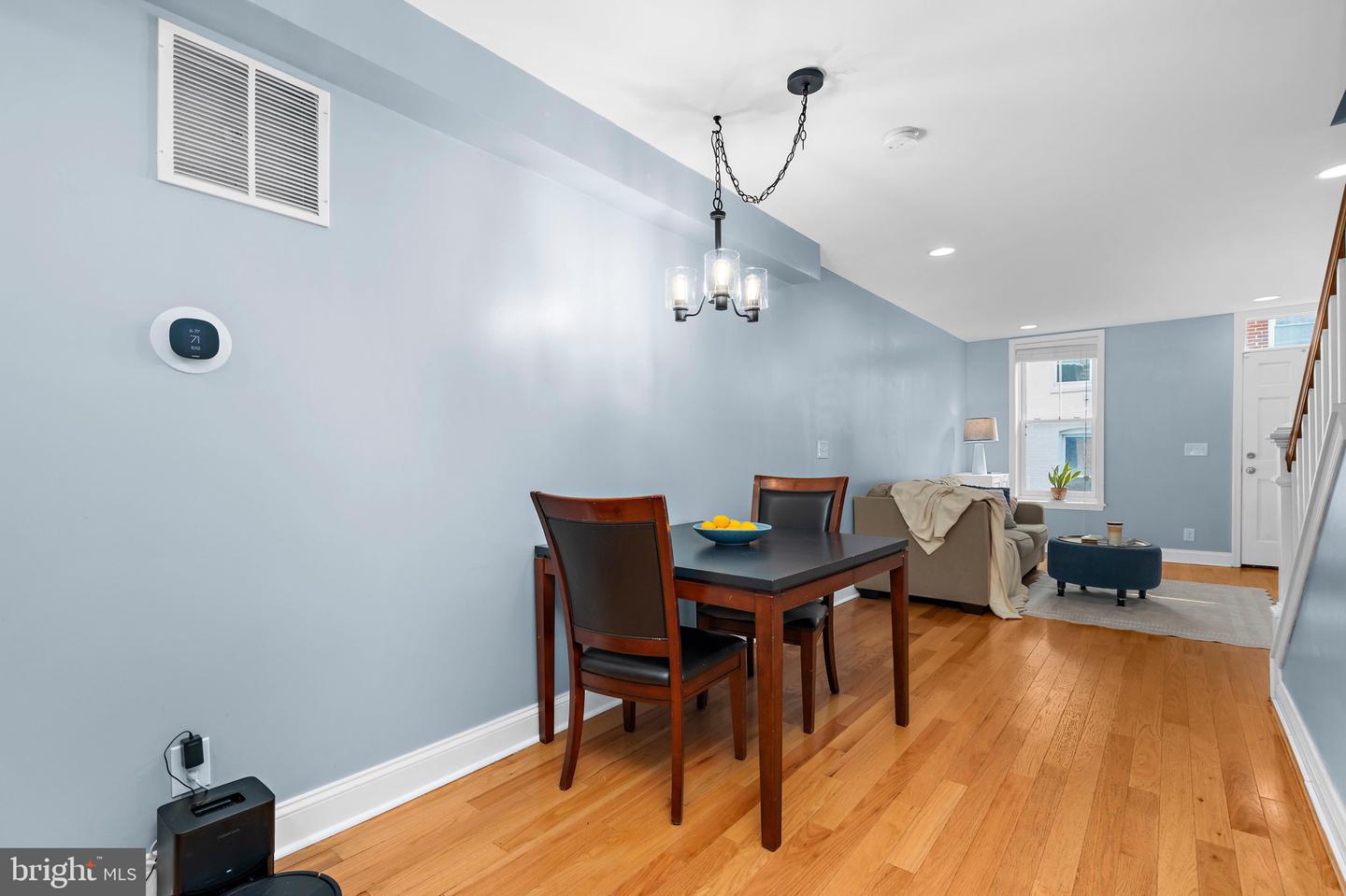 114 N Port St Property Photo 6
