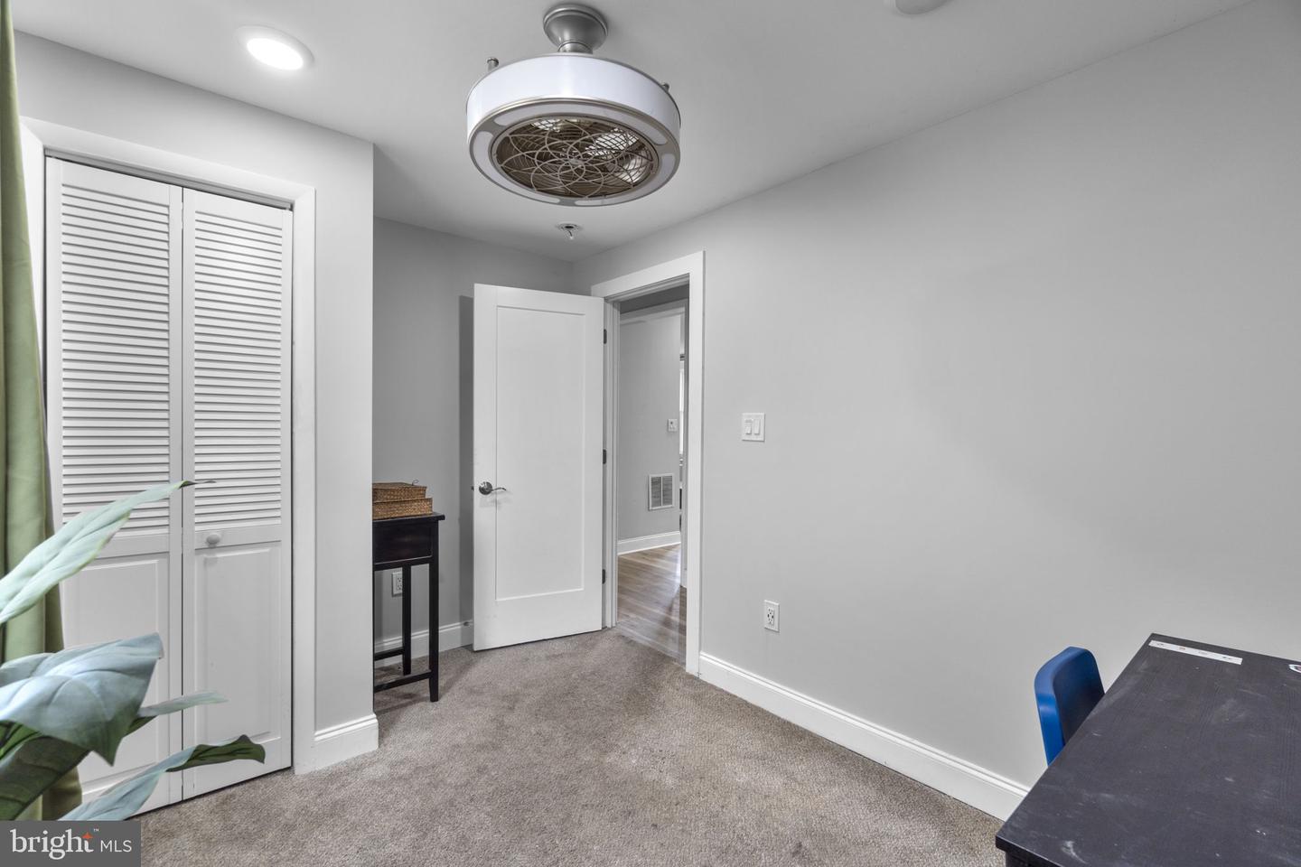 6008 Glenoak Ave Property Photo 18