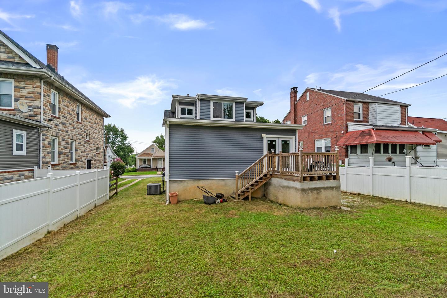 6008 Glenoak Ave Property Photo 29