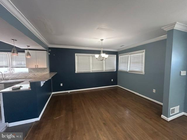 413 S Wickham Rd Property Photo 5