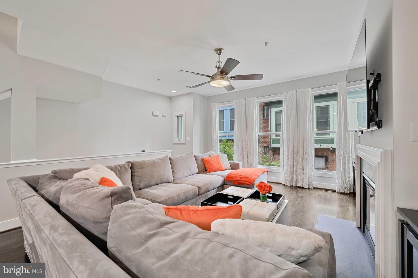 27 Yogurt Ln Property Photo 4