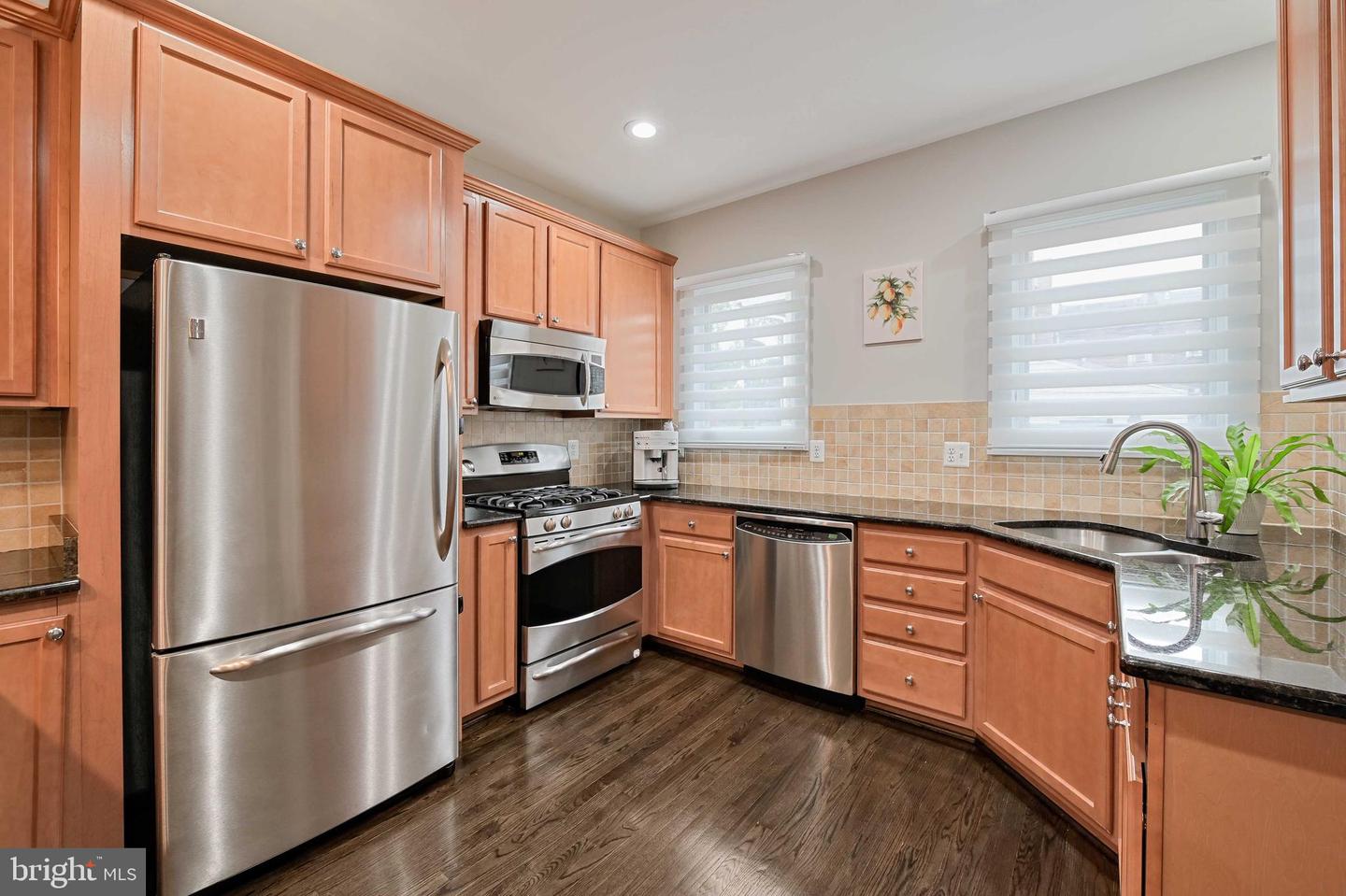 27 Yogurt Ln Property Photo 10