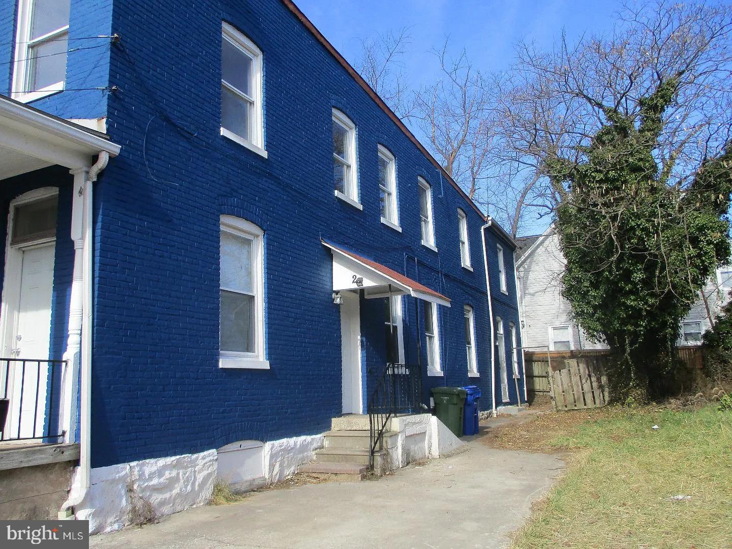 2910 MARKLEY AVE Property Photo 1