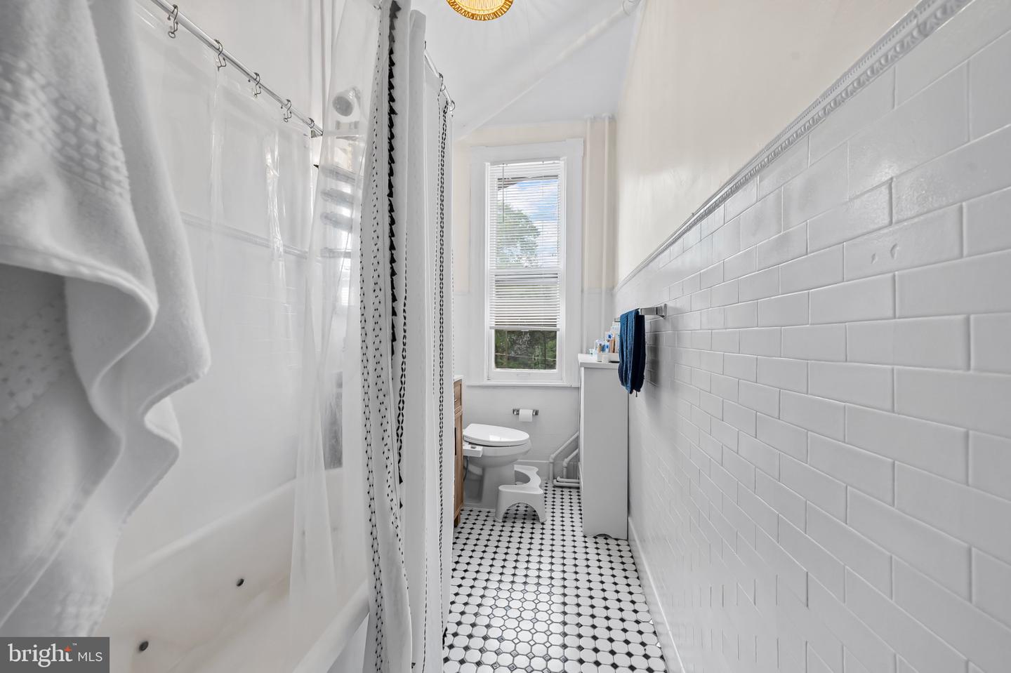 MDBA2227654 Property Photo 25