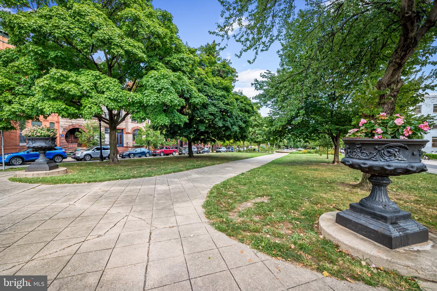 MDBA2227654 Property Photo 39
