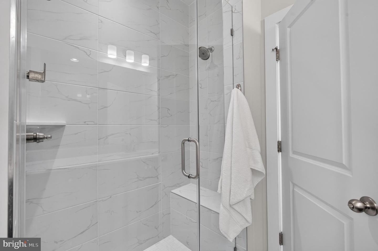 112 Glass Ln Property Photo 77