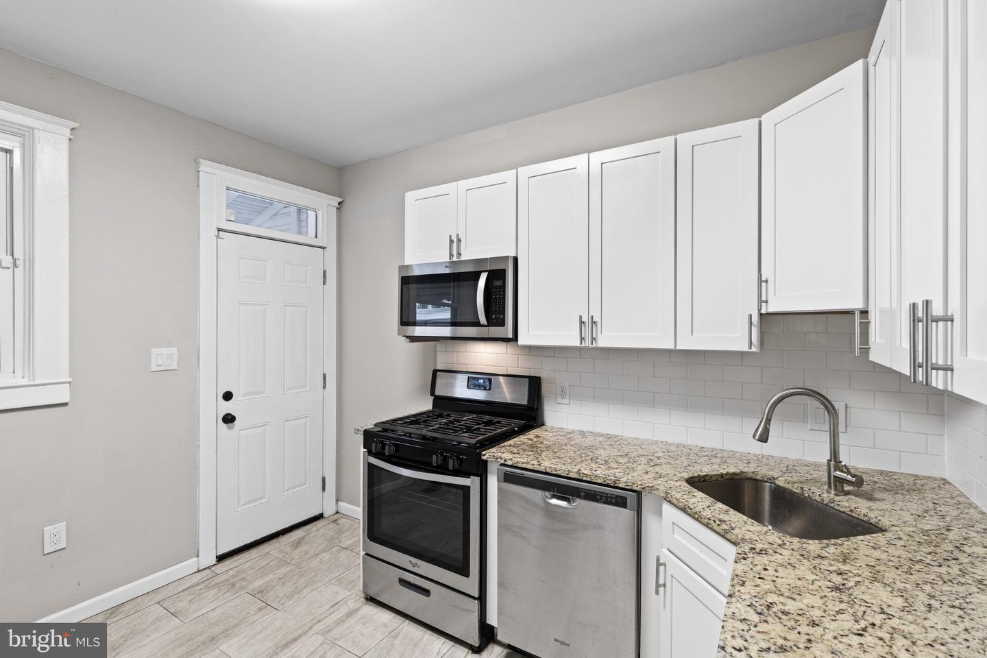 222 N Hilton St Property Photo 3