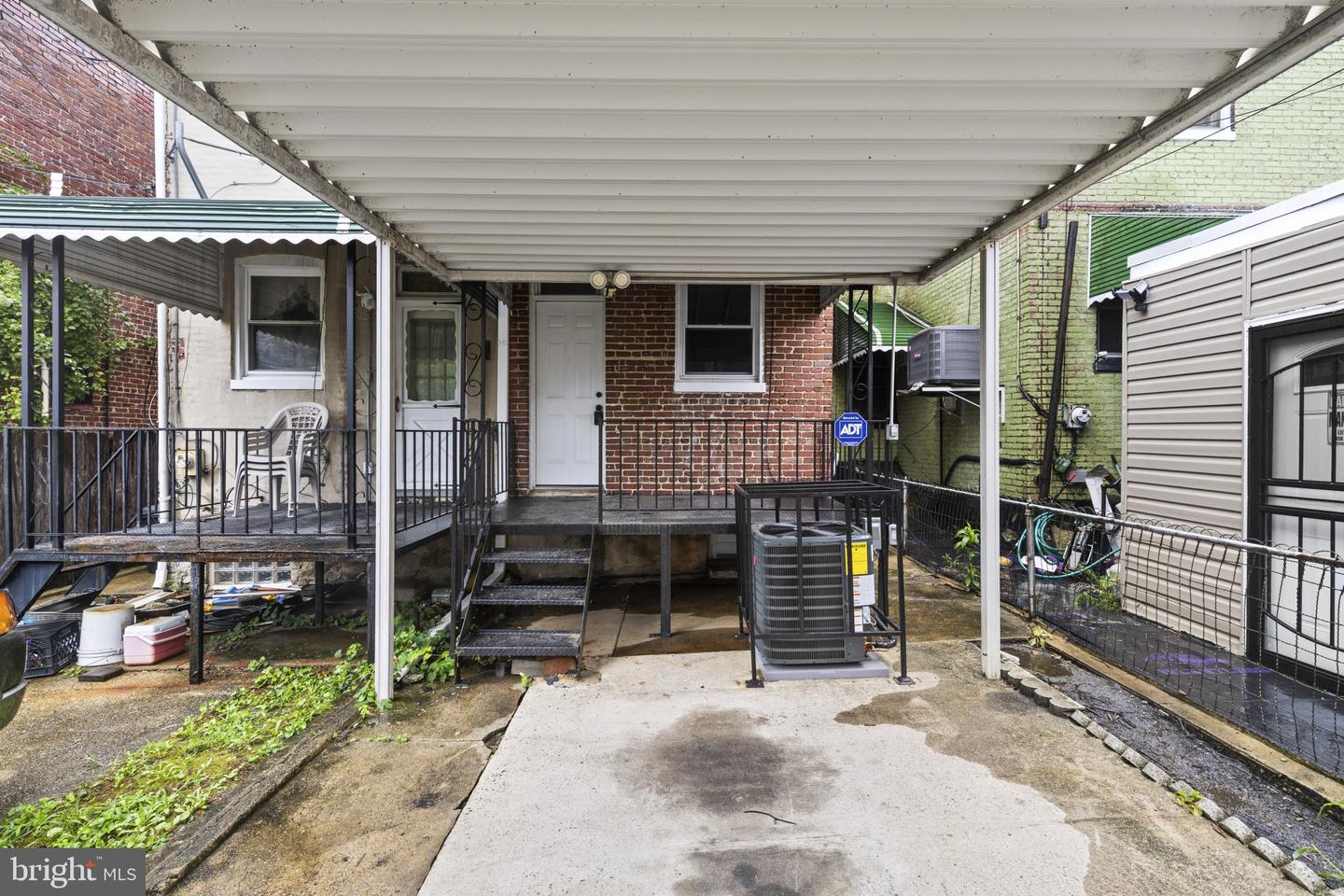 222 N Hilton St Property Photo 16