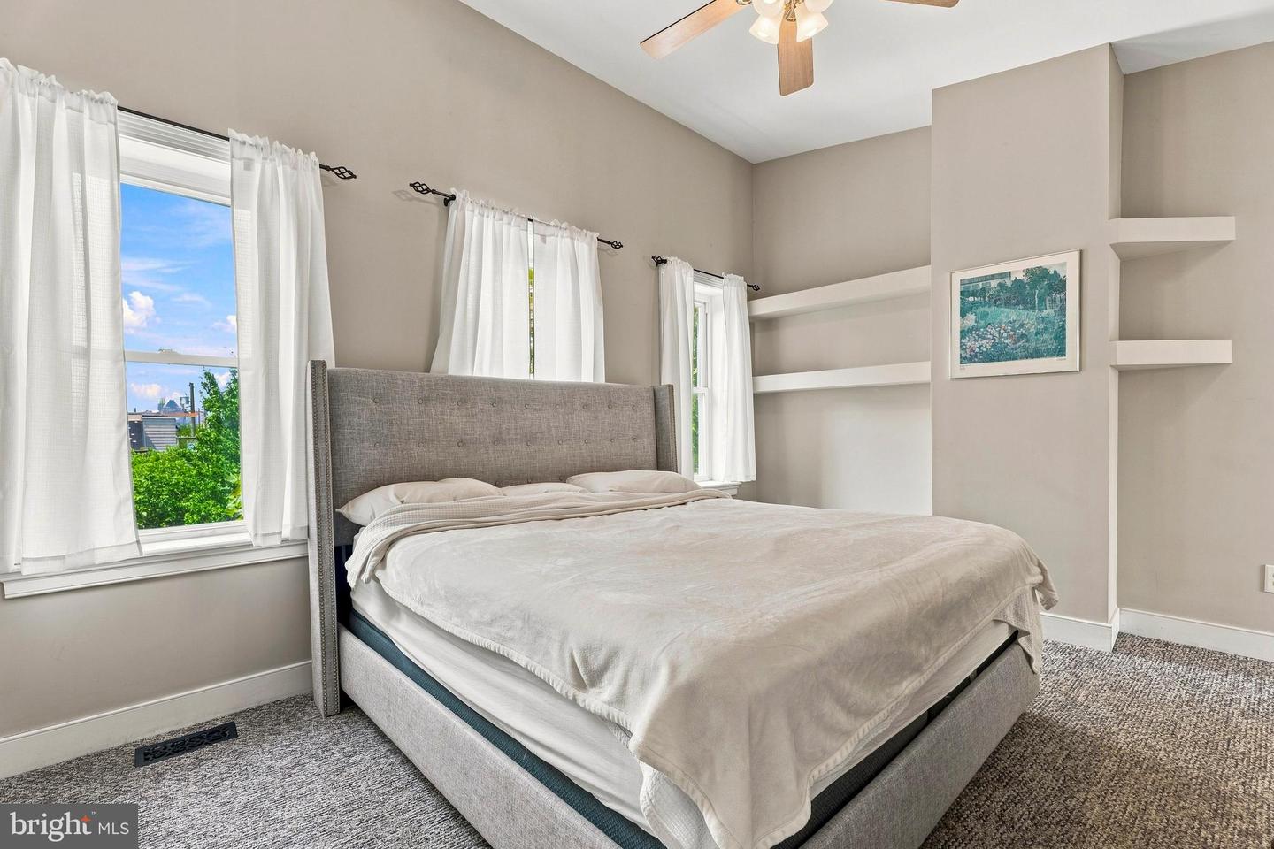 219 Collington Ave S Property Photo 32