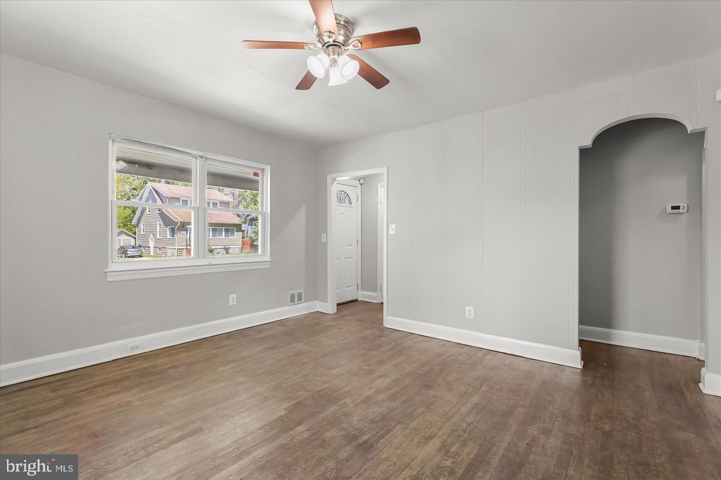 4015 Duvall Ave Property Photo 6