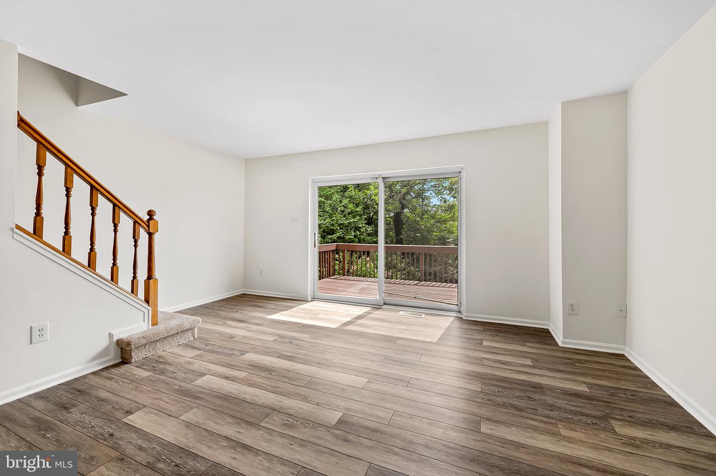 919 Dartmouthglen Way Property Photo 11