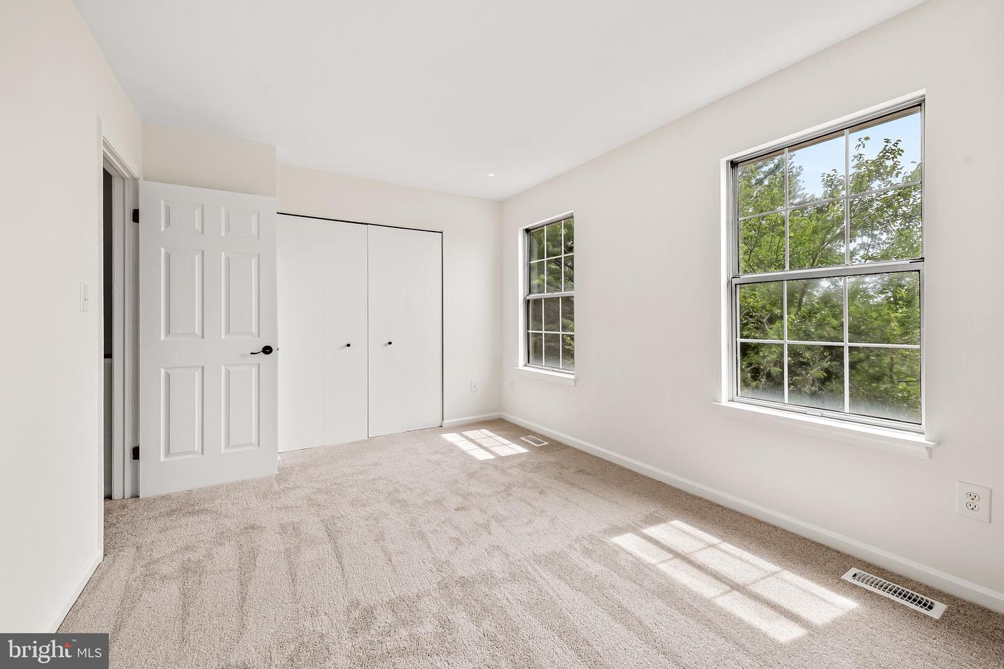 919 Dartmouthglen Way Property Photo 19
