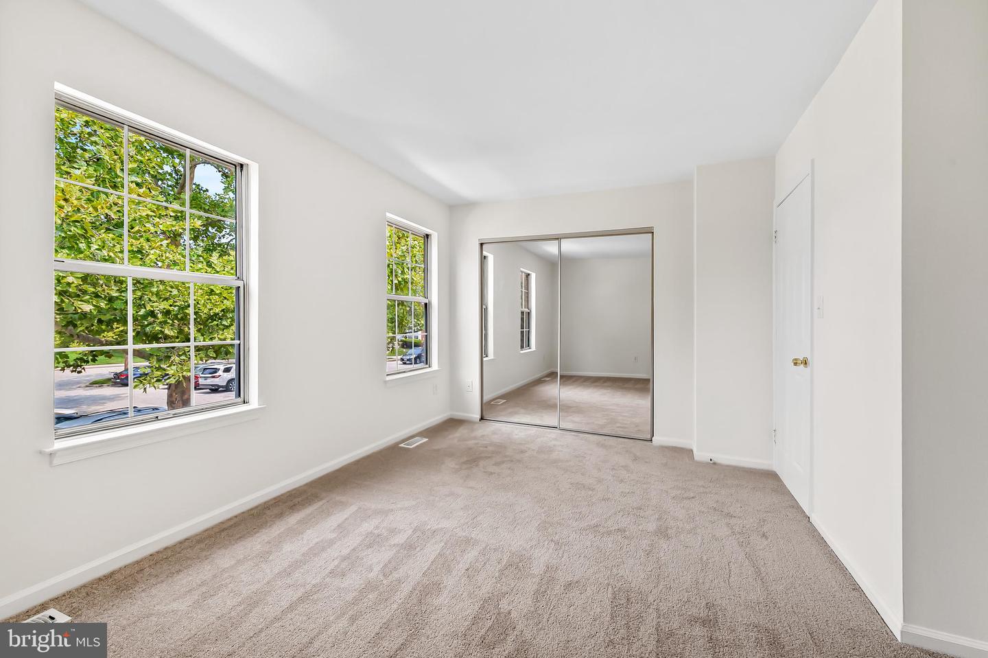 919 Dartmouthglen Way Property Photo 21