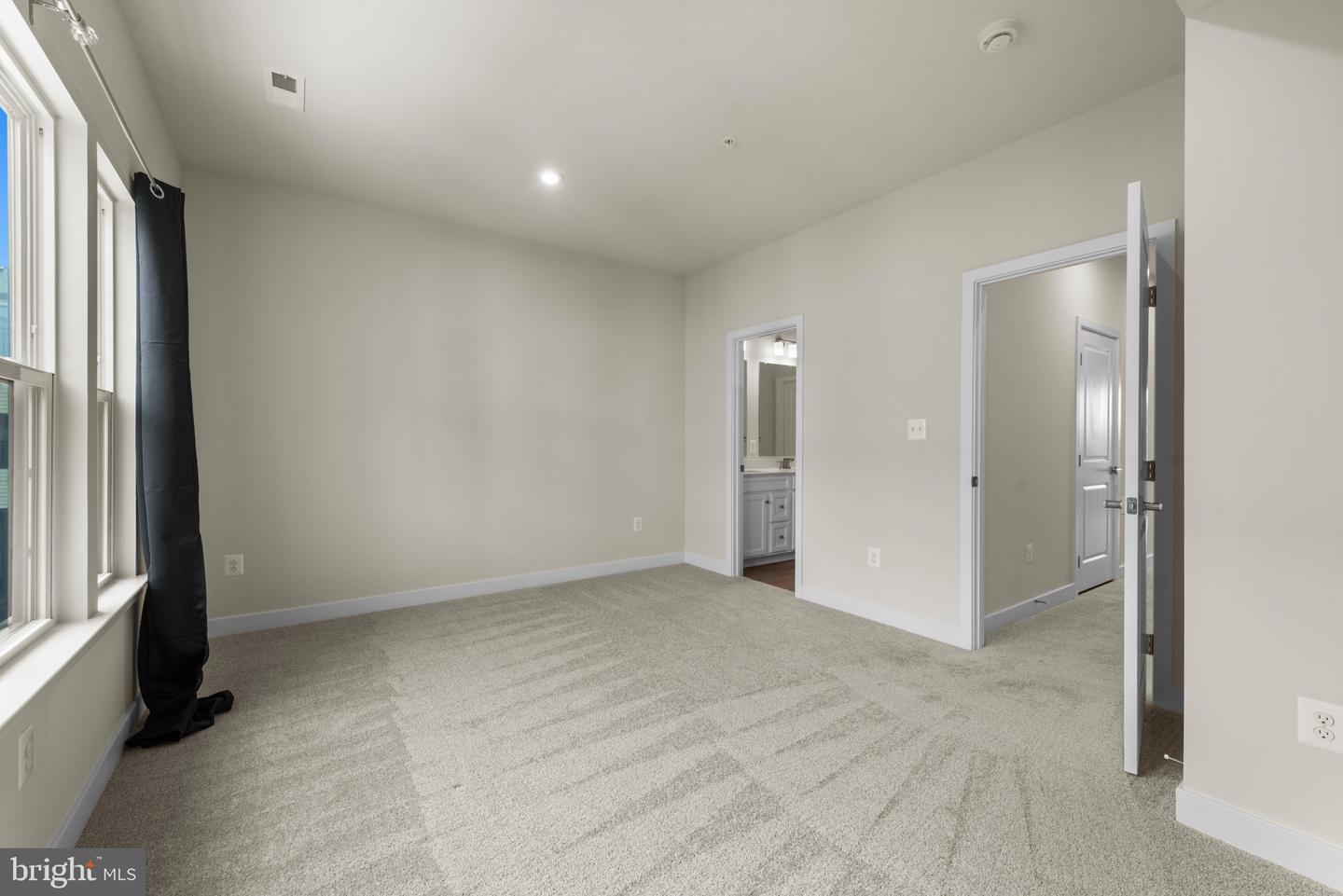 814 Watts St Property Photo 15