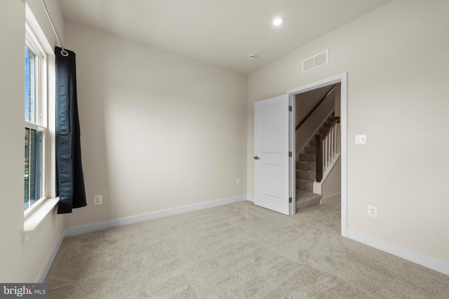 814 Watts St Property Photo 22