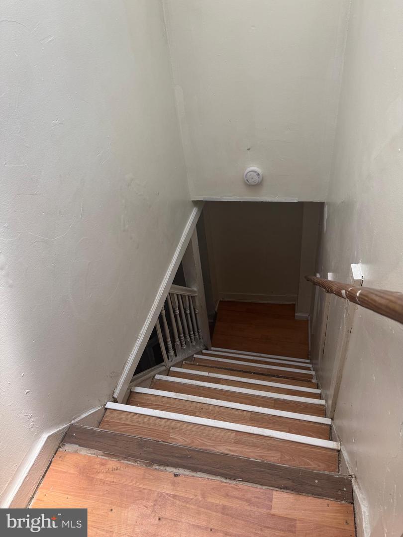 1615 N Warwick Ave Property Photo 29
