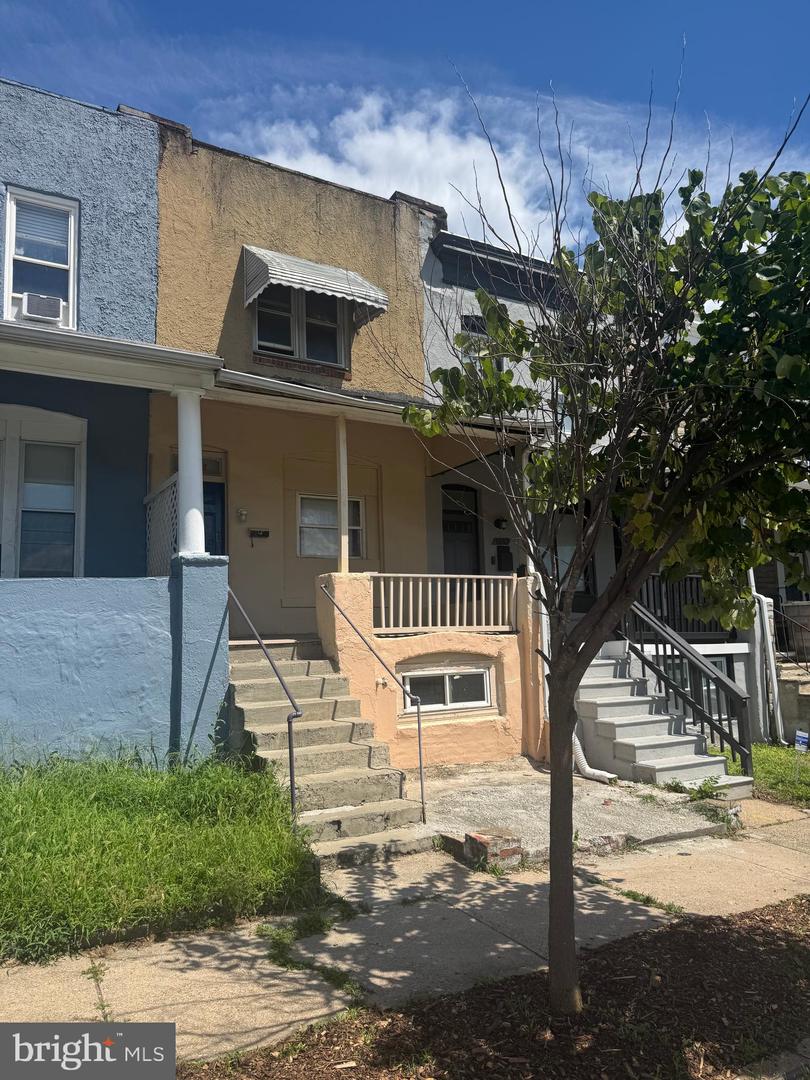 1615 N Warwick Ave Property Photo 32