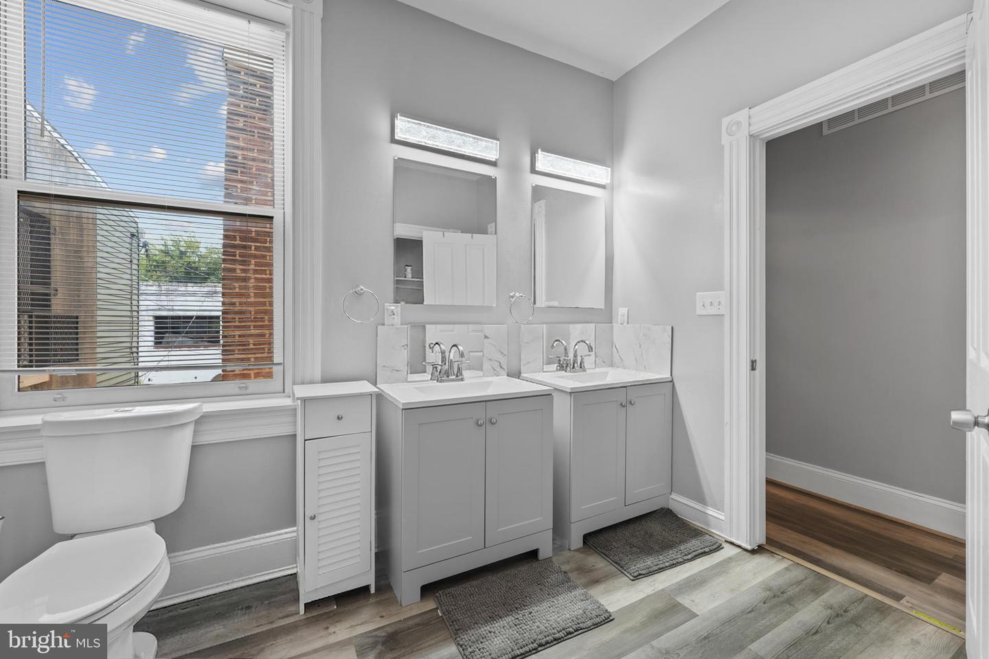 1246 N Broadway Property Photo 24