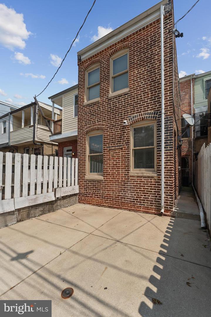 1246 N Broadway Property Photo 36