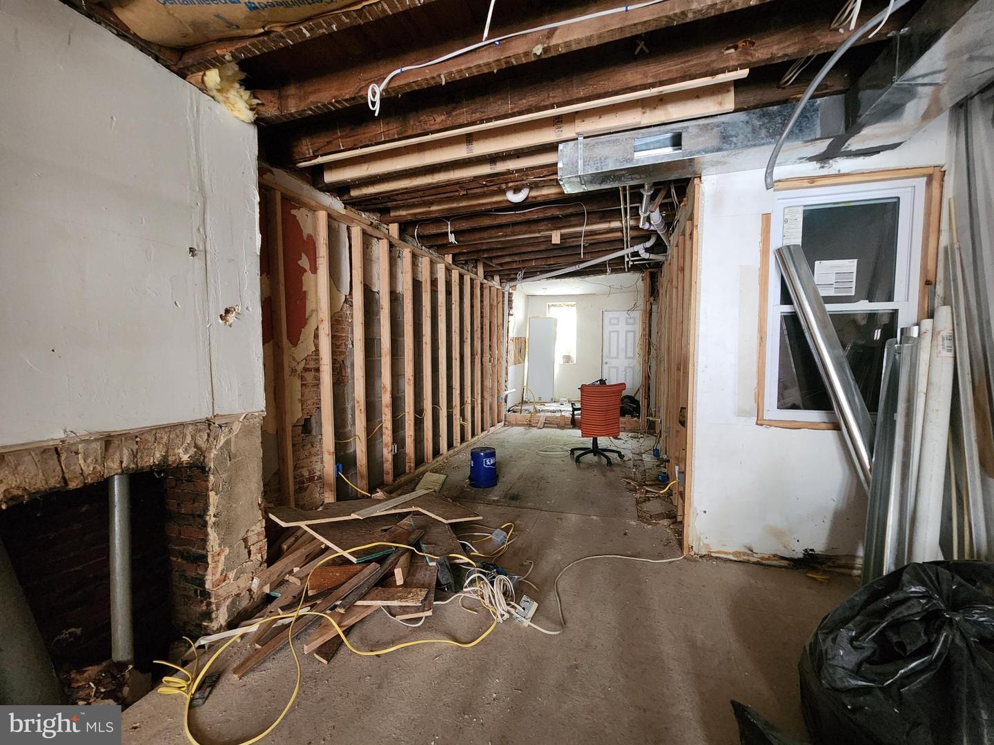 2932 Greenmount Ave Property Photo 7