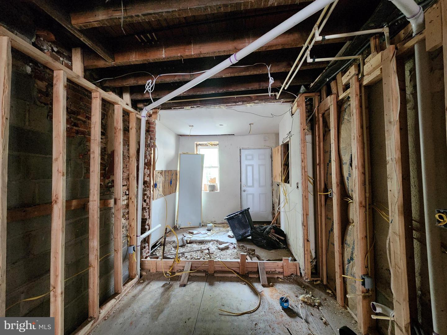 2932 Greenmount Ave Property Photo 8
