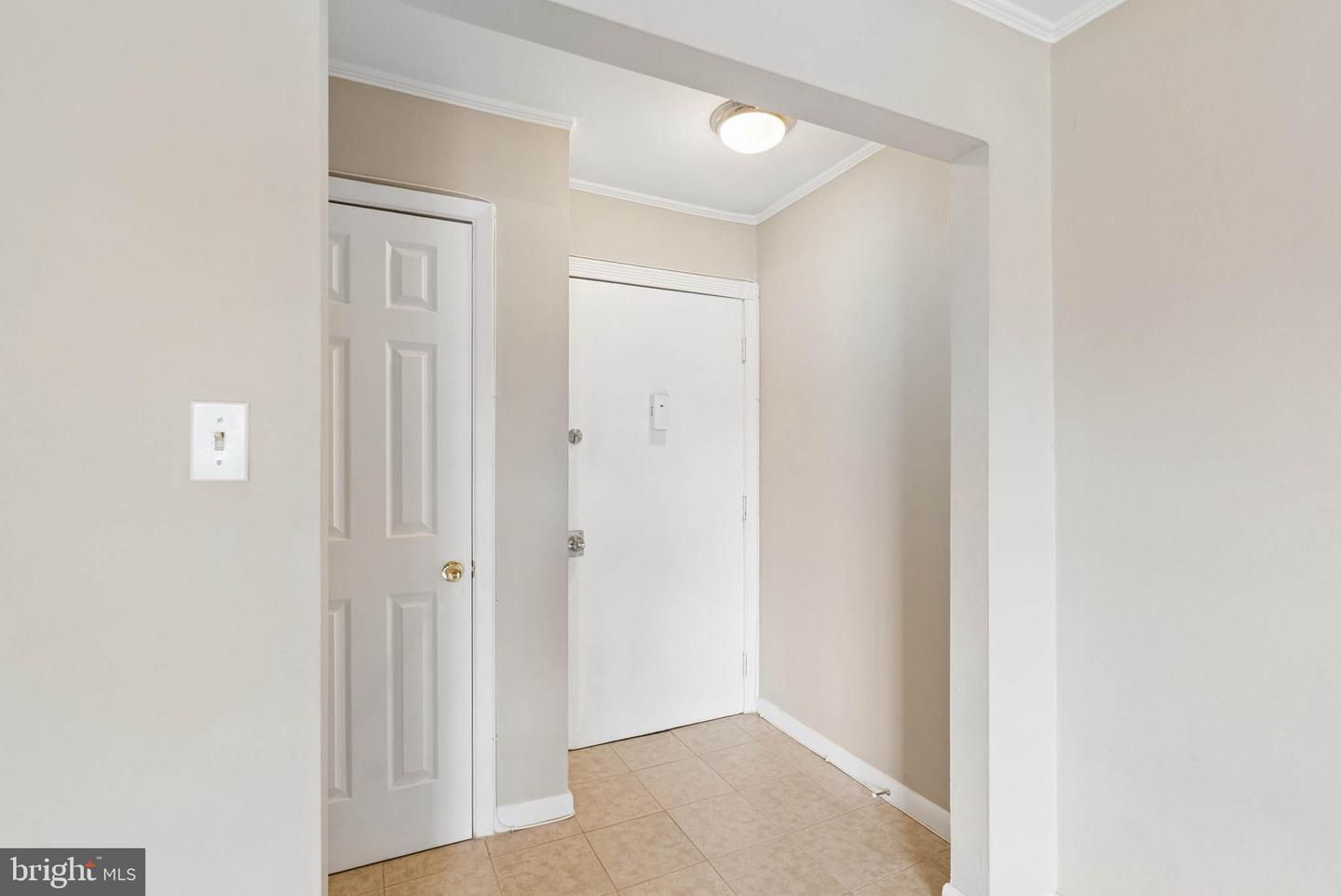 6431 Walther Ave #e Property Photo 4